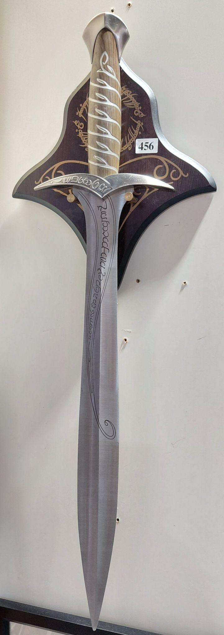 456 · REPLICA MOVIE PROP SWORD