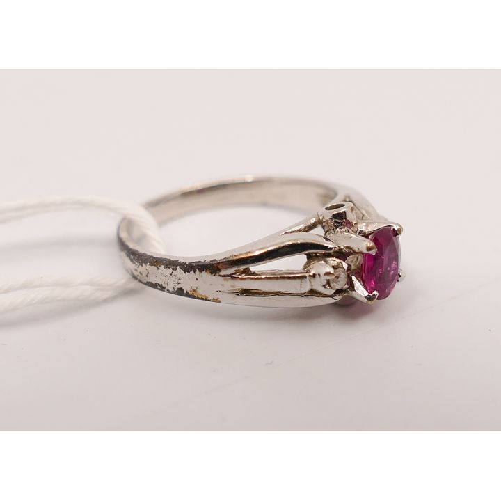 Ladies 10K Pink Sapphire & Diamond Ring- Size 5.5- 3.2g