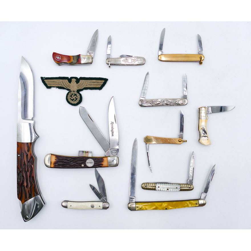 Box Old Pocket Knives etc.