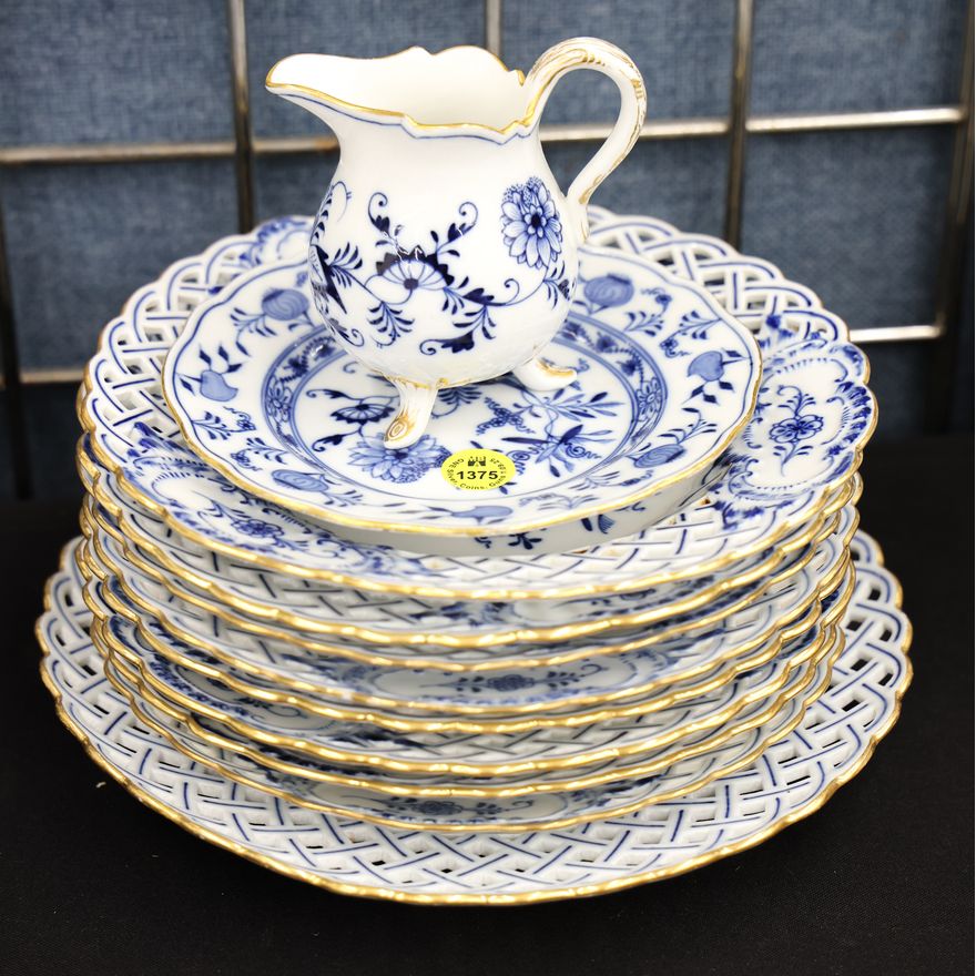 11pc Meissen Gilt Blue Onion Porcelain Plates etc. 9'' Largest Reticulated