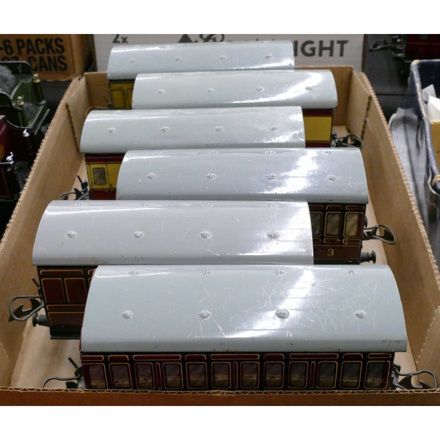 Box 6pc Hornby Train Passenger Cars