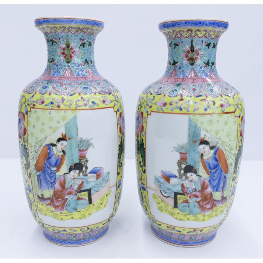 Pair Chinese Republic Famille Rose Porcelain Vases