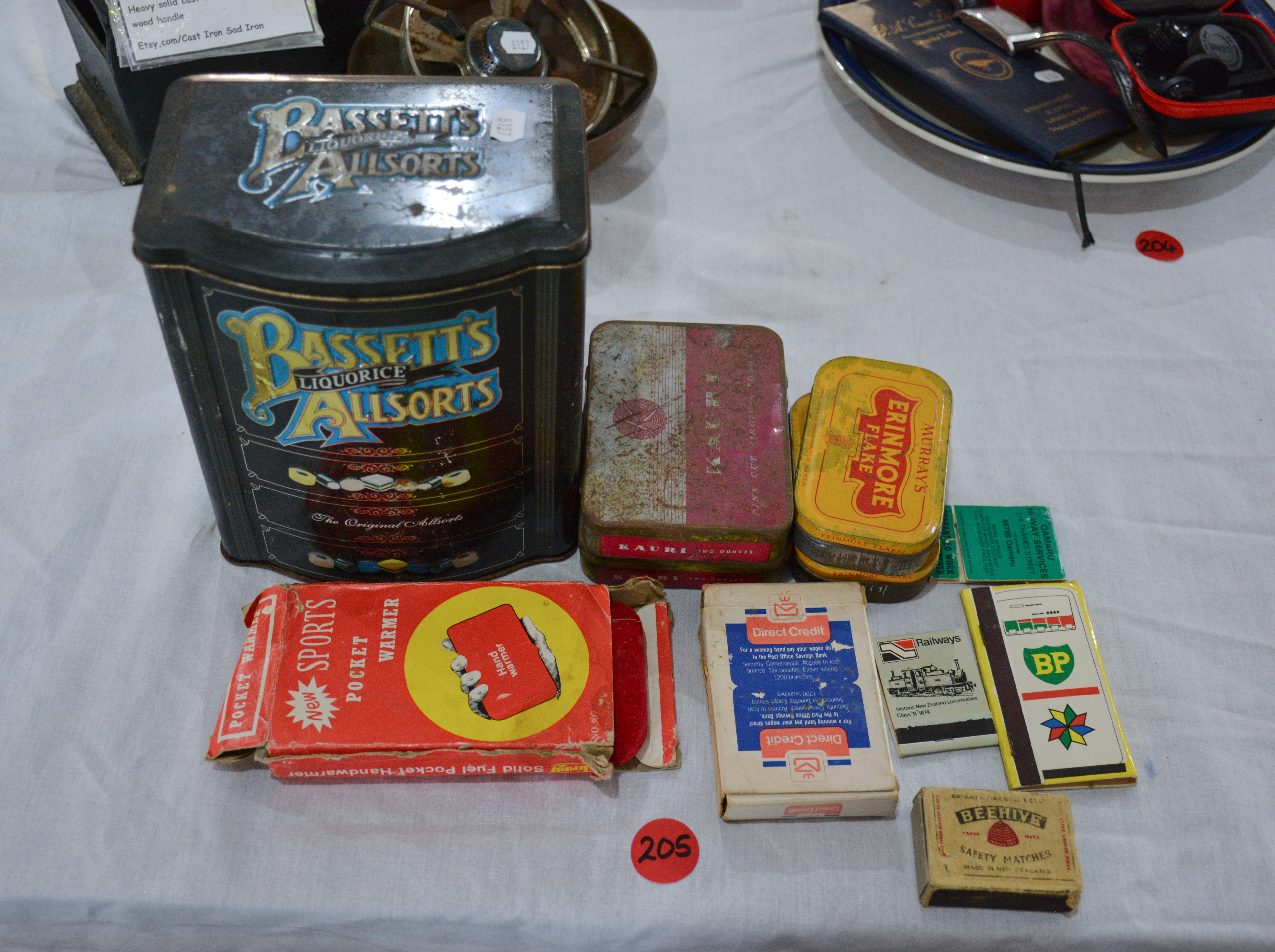 Vintage Tins etc — NZ auction result