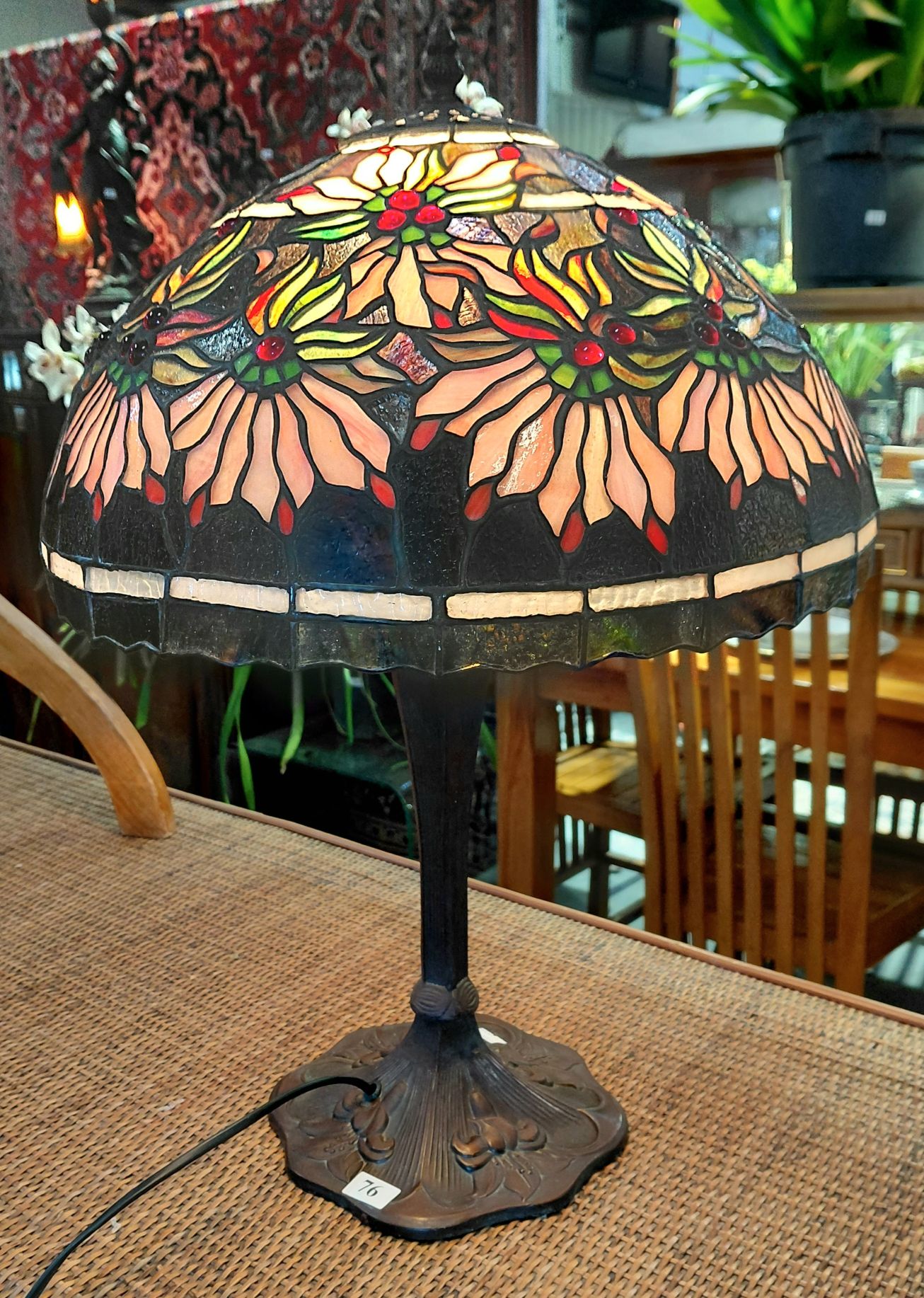 76 · TIFFANY STYLE LAMP