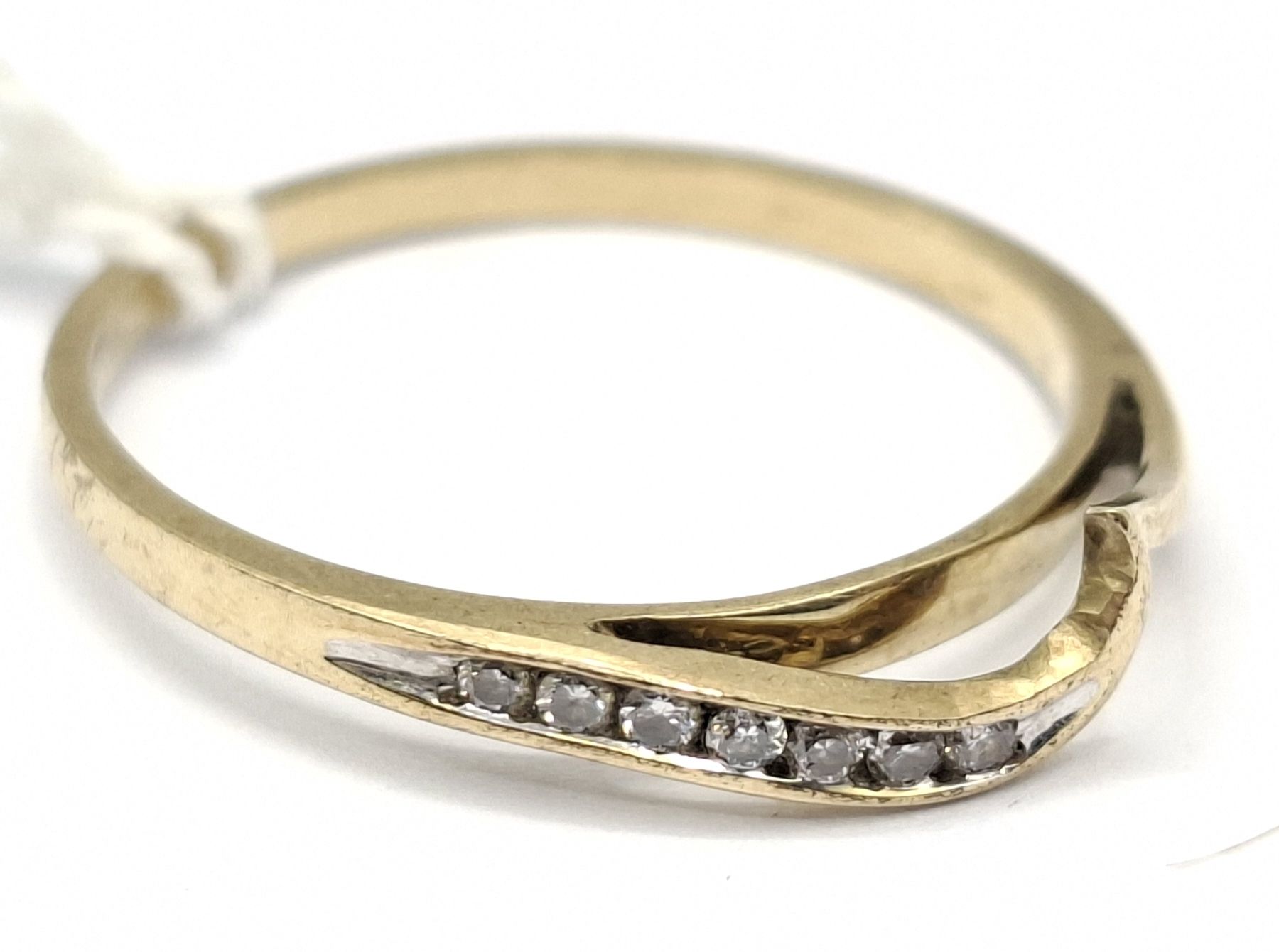 9ct Gold Diamond Ring