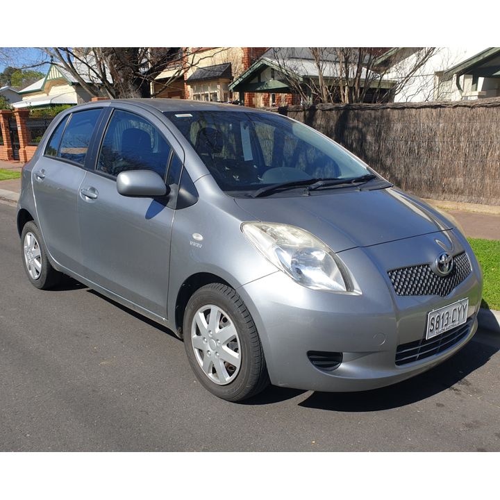 Toyota Yaris Sedan - 2007