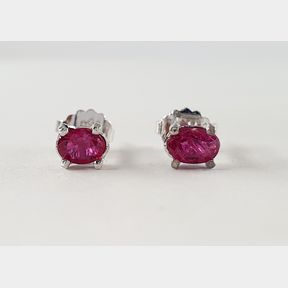 9CTWHITE GOLD STUDS WITH 0.400CT RUBIES - 51929/3700