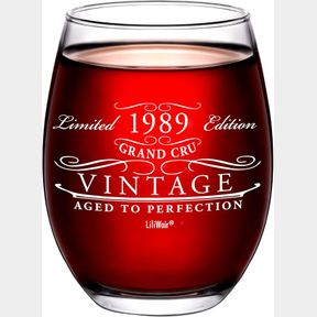1989 35th Birthday Wine Glass for Men Women, Turning 35 Funny Party Supplies Decorations, Thirty Five Year Old Bday Presents, Vintage Gift