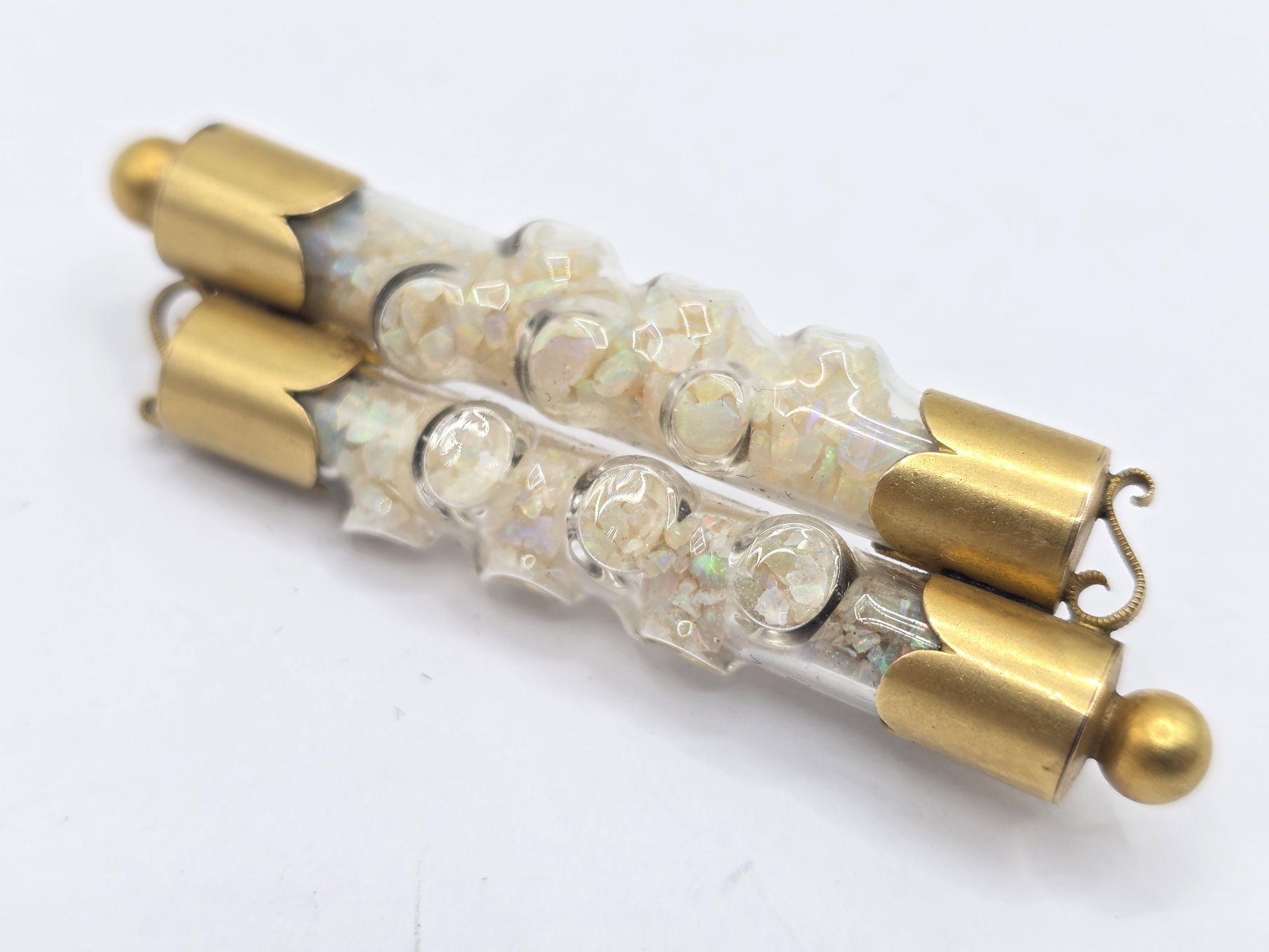 70 · 9CT OPAL CHID BROOCH