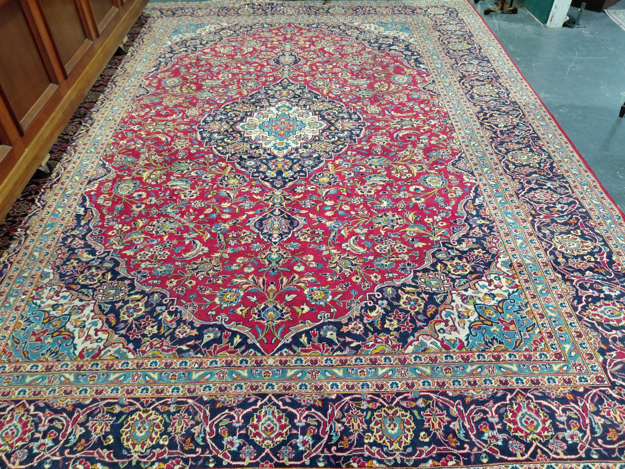 PERSIAN KASHAN RUG