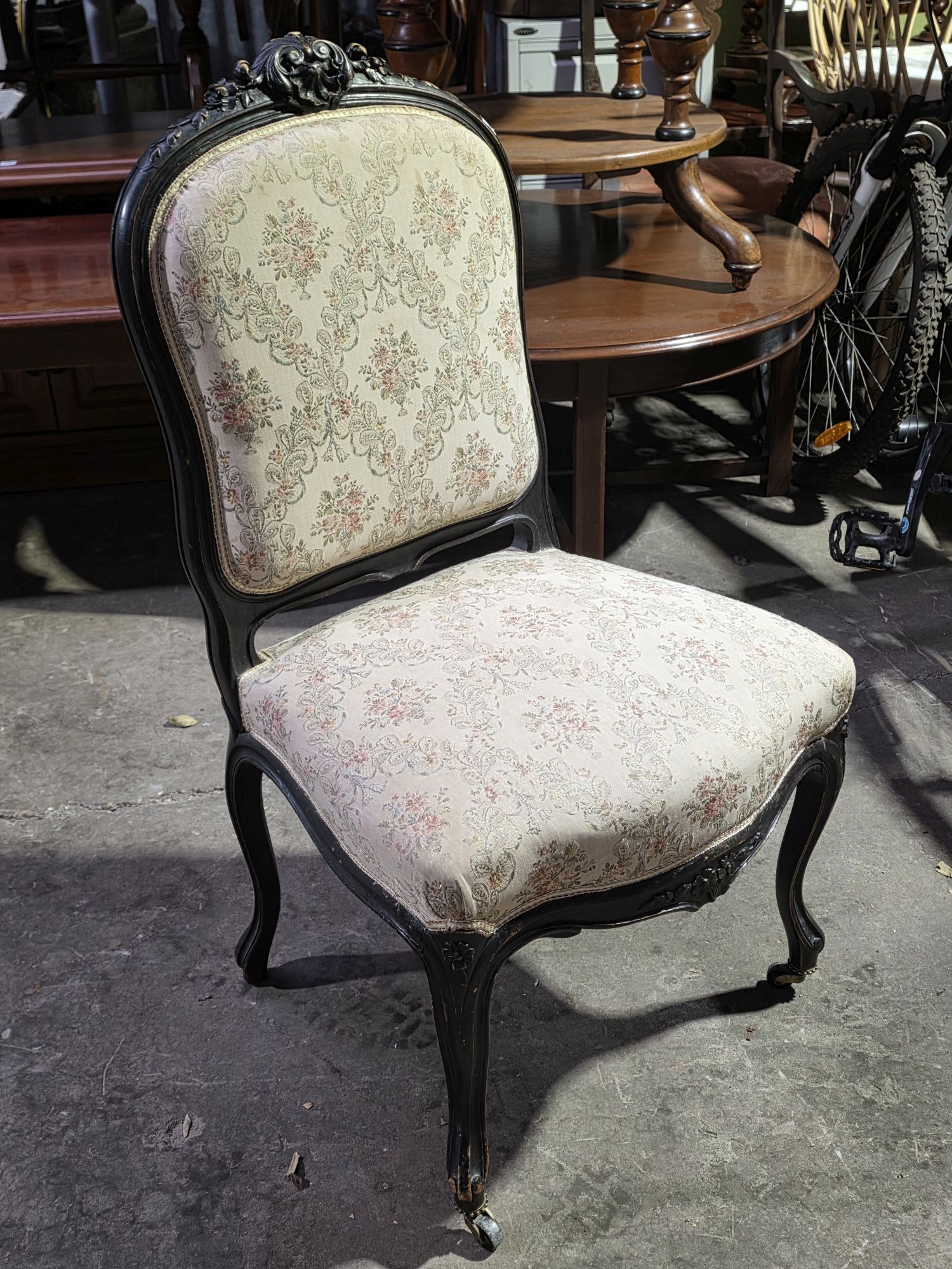 39 · FRENCH LOUIS XV STYLE CHAIR