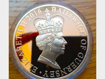 2016 ELIZABETH II 90TH BIRTHDAY 5oz PROOF GUERNSEY 10 POUND COIN