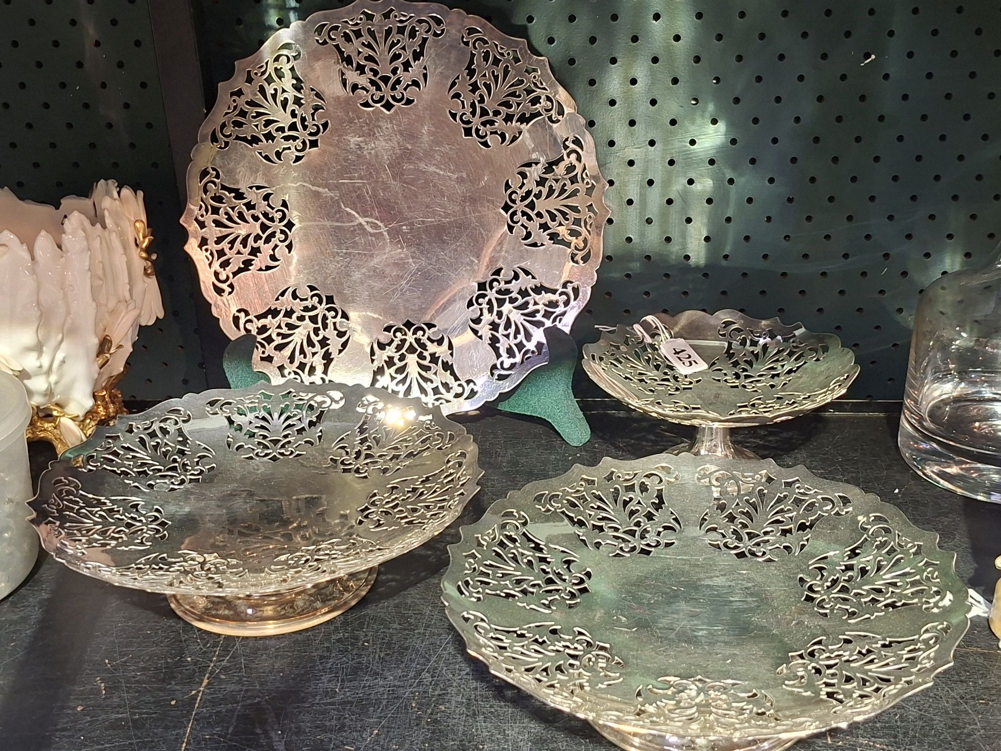 MAPPIN & WEBB SILVERPLATE TRAY AND 3 TAZZAS