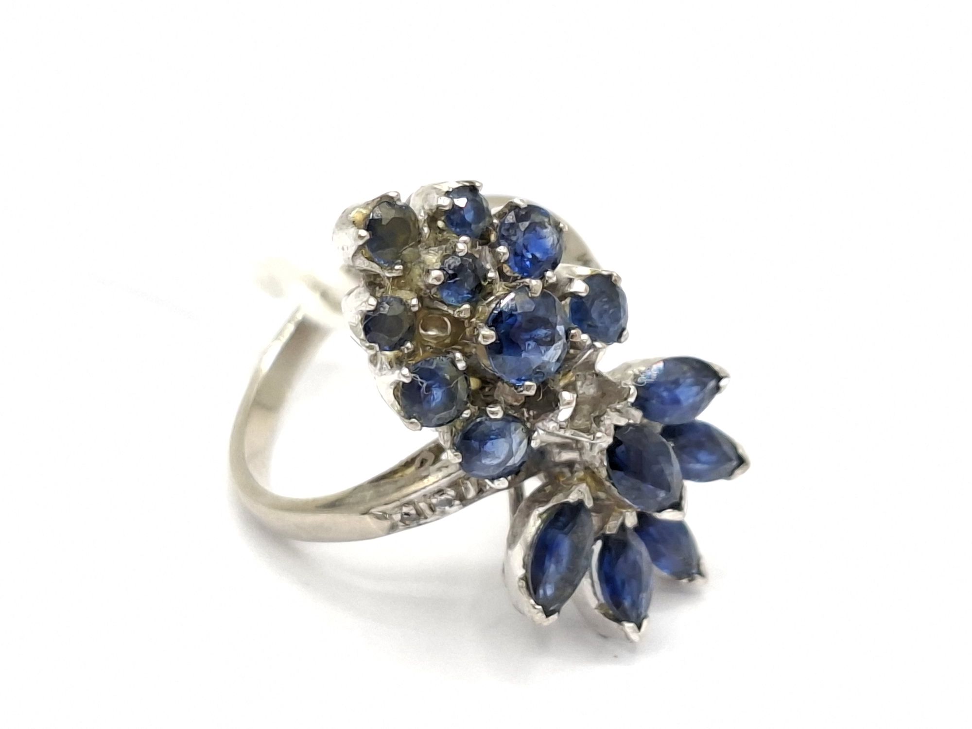 9ct Gold Sapphire Ring