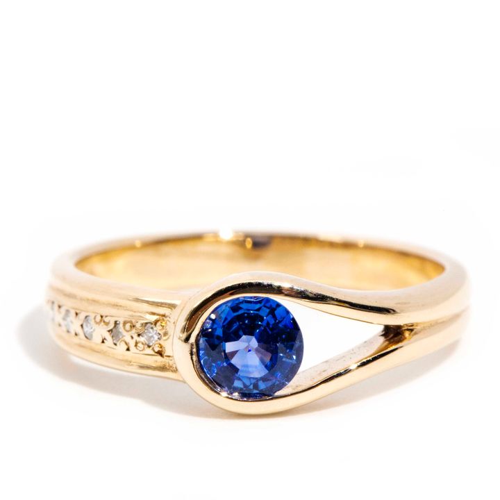 Sapphire & Diamond Vintage Ring Circa 1980s