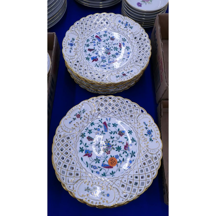 Set 10pc Pierced Rim Gilt Floral Porcelain Plates- 9''