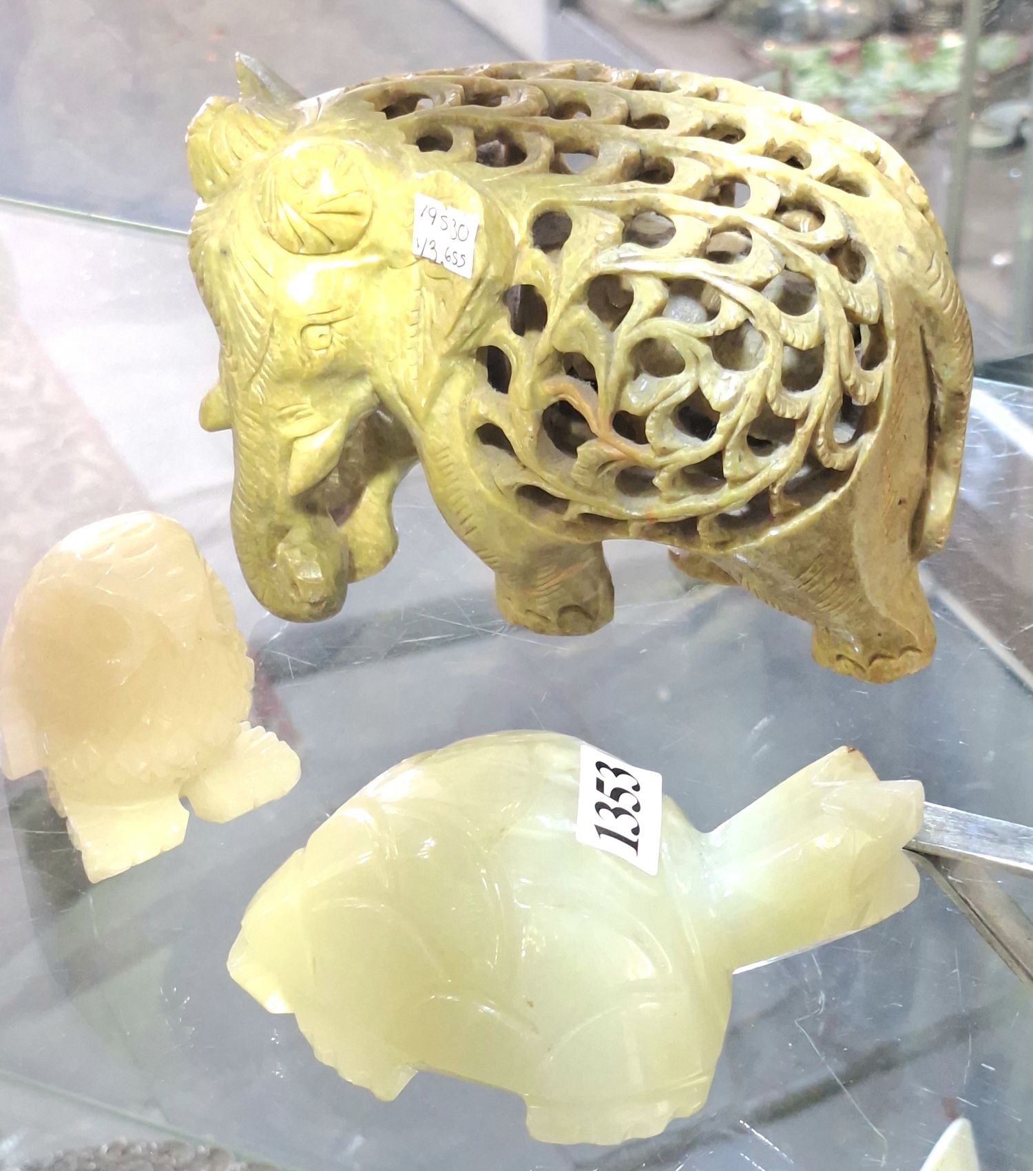 1353 · STONE ANIMAL FIGURINES