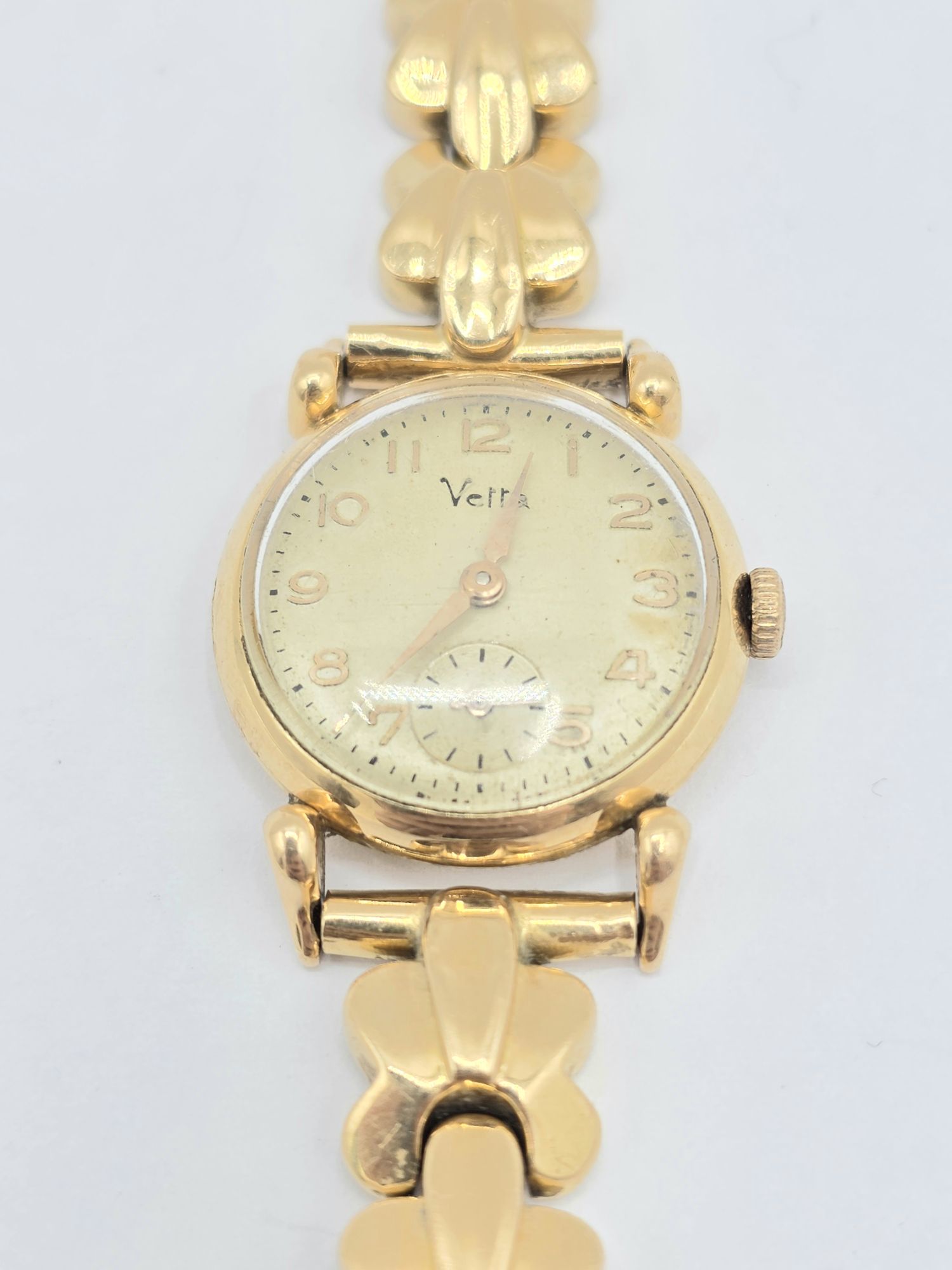 18ct Gold Ladies Watch