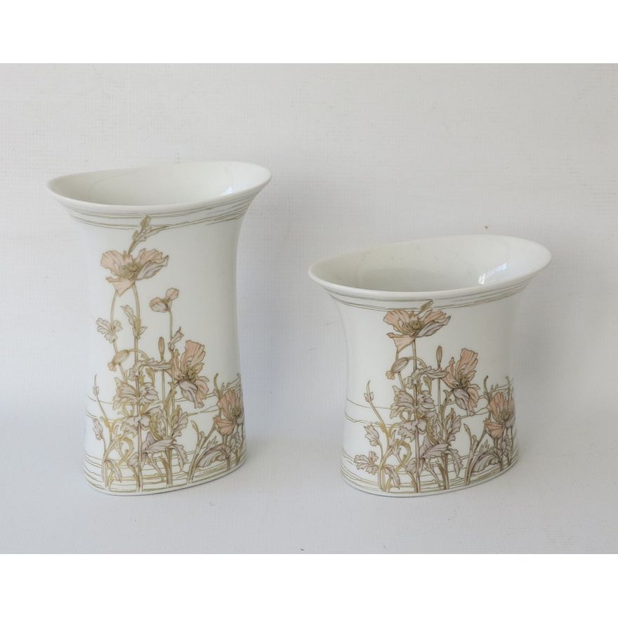 2 KAISER PORCELAIN VASES