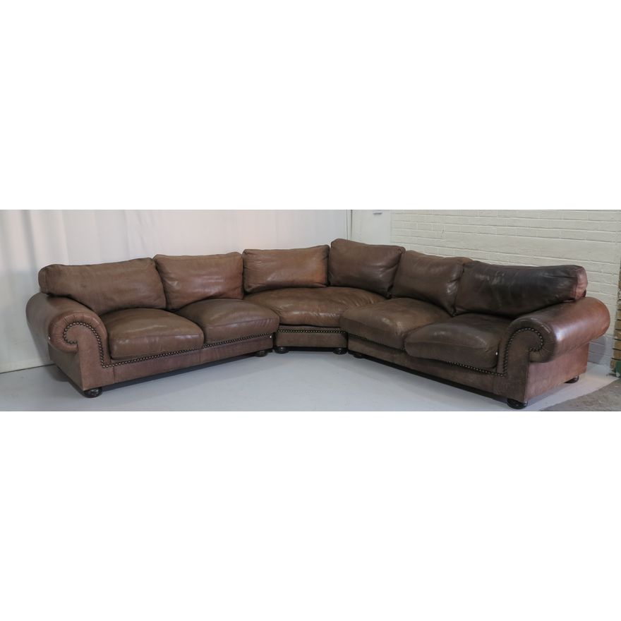 LARGE CORICRAFT LEATHER UPHOLSTERED CORNER SUITE