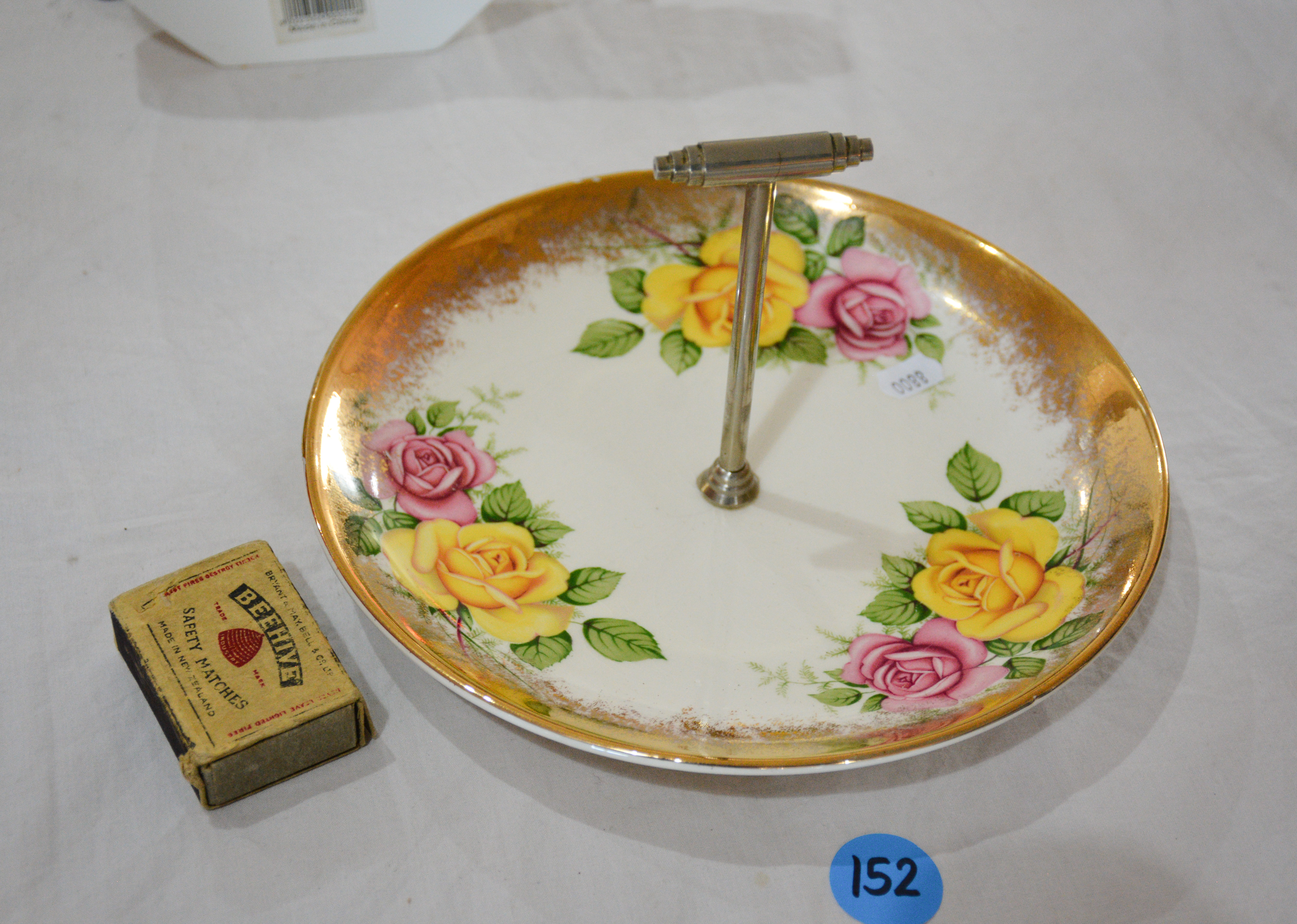 Weatherlay Falcon Ware Cake Plate — NZ auction result