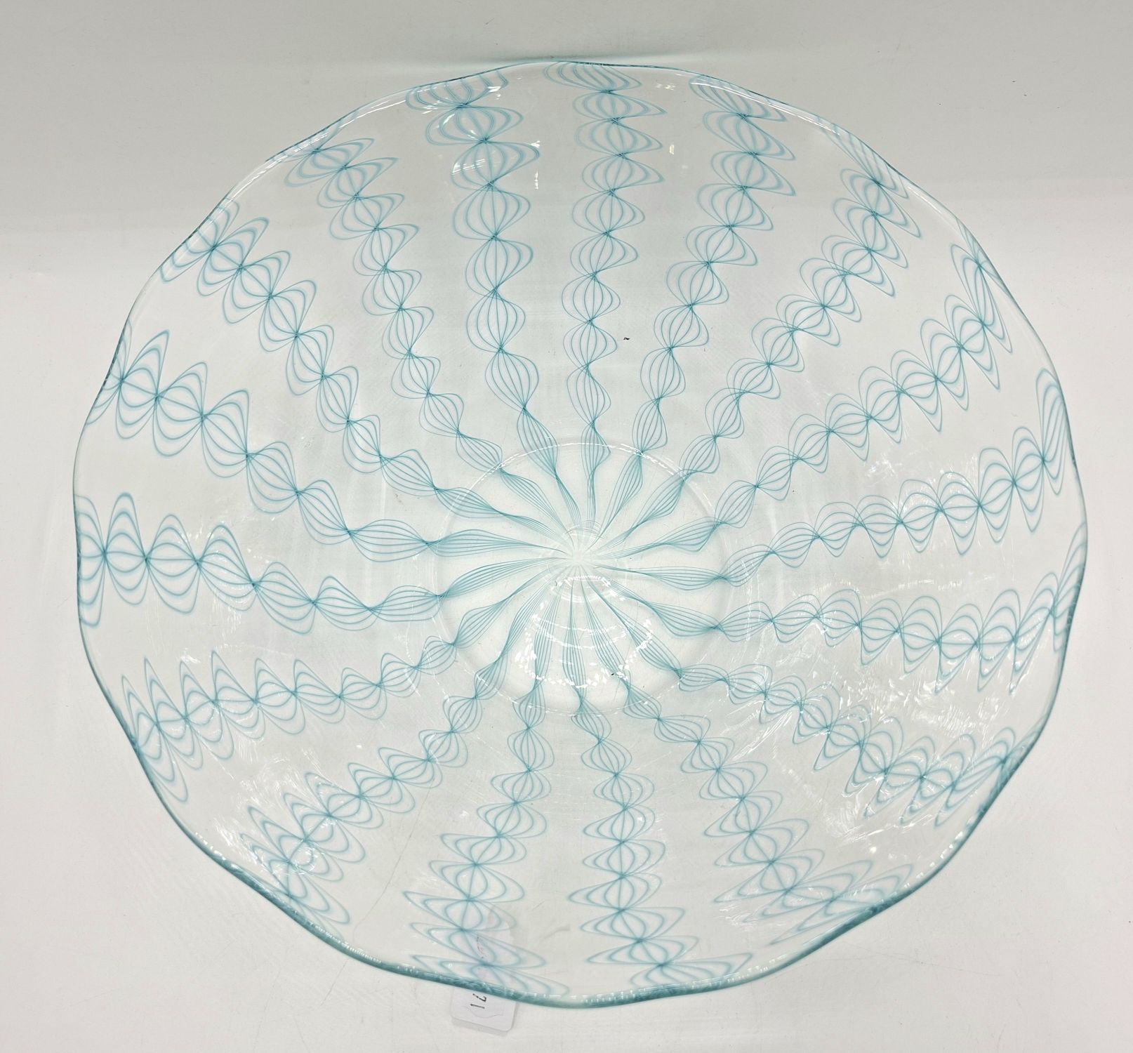 135 · MURANO GLASS FRUIT BOWL