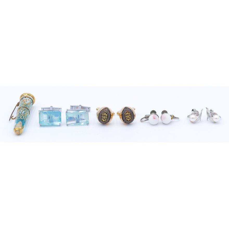 Box Vintage Cufflinks & Earrings