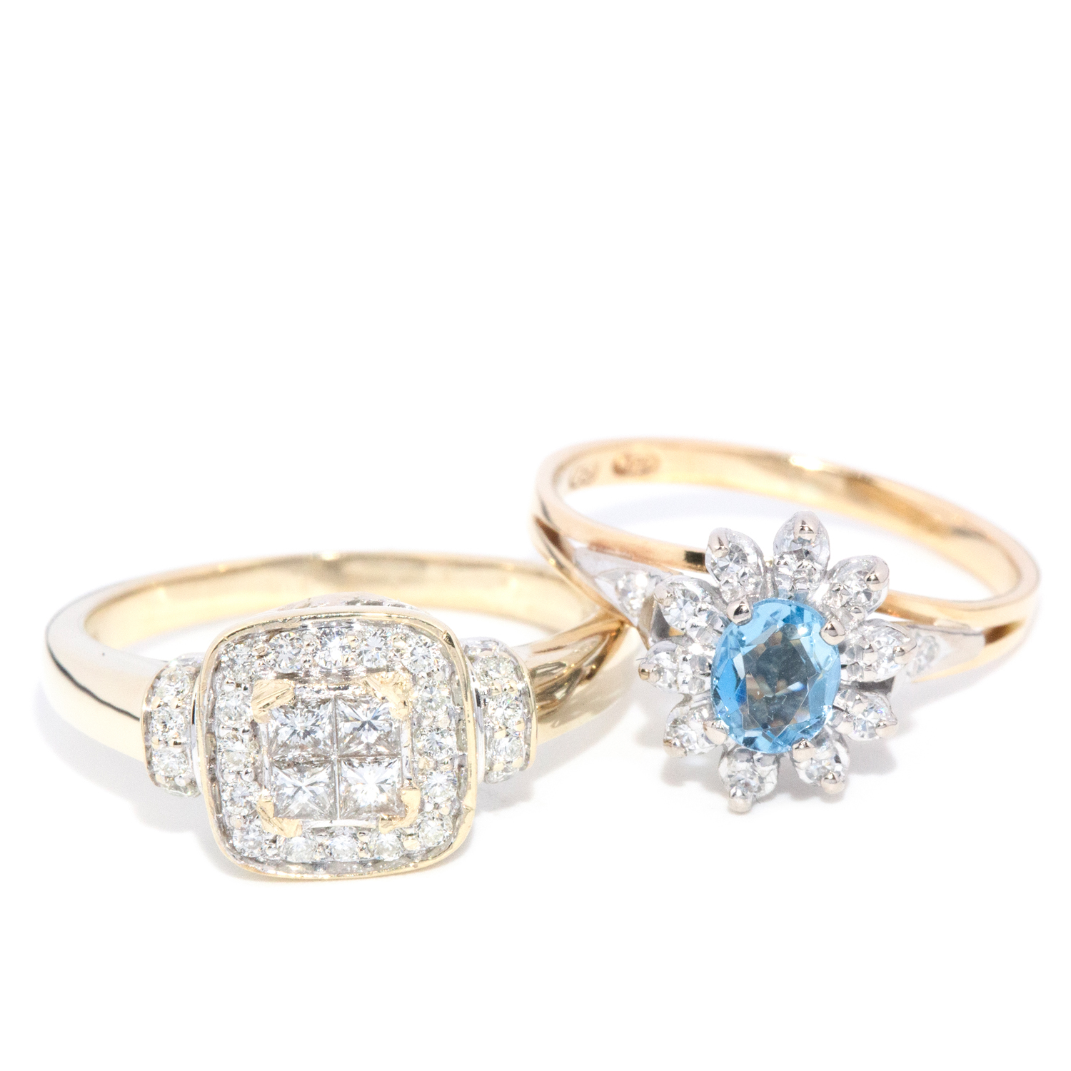 114 · Aquamarine & Diamond Ring & Diamond Cluster Ring in 18ct Gold
