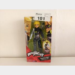 Miraculous - Fashion Flip Adrien to Cat Noir Doll