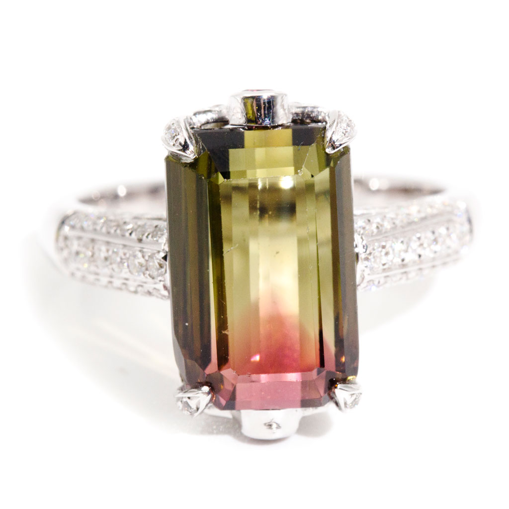 253 · 7.53ct Bi-Colour Tourmaline & Diamond Ring,