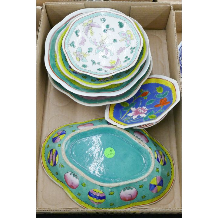 Box Old Chinese 6pc Dishes and Bowls
