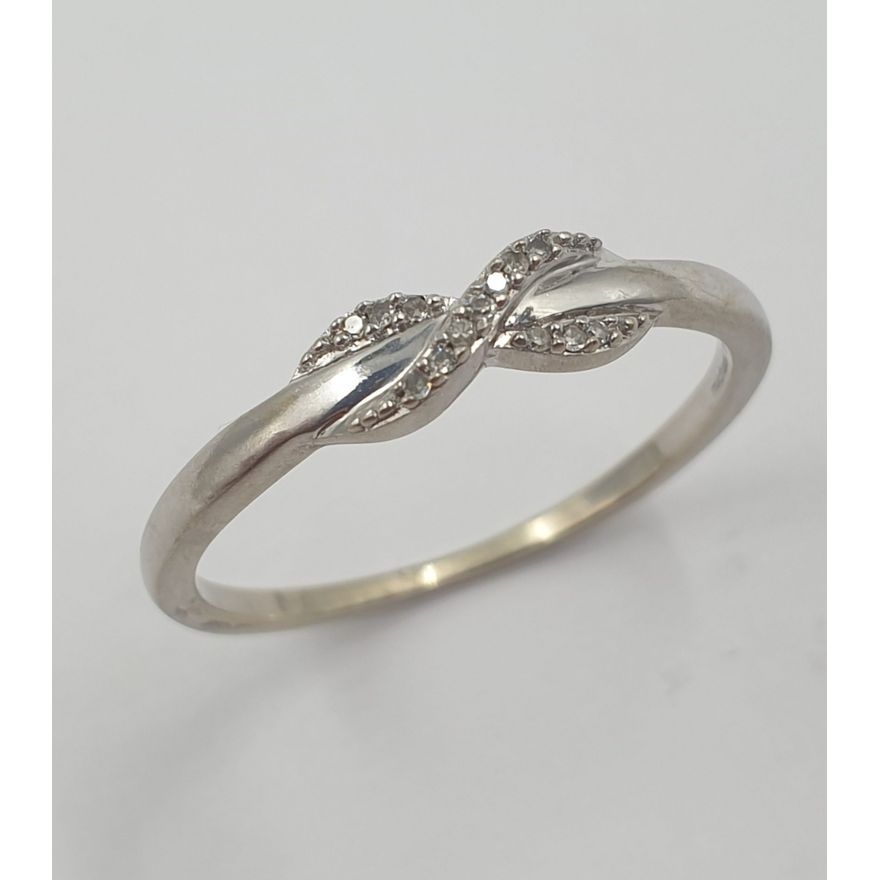 10ct W/G Diamond Ring