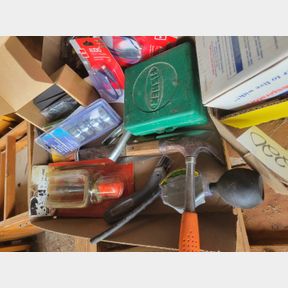 Steering wheel puller, hammer, locking wheel nuts and other items