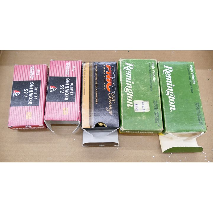 Box 32 Auto Ammunition- 175+ Rounds approx