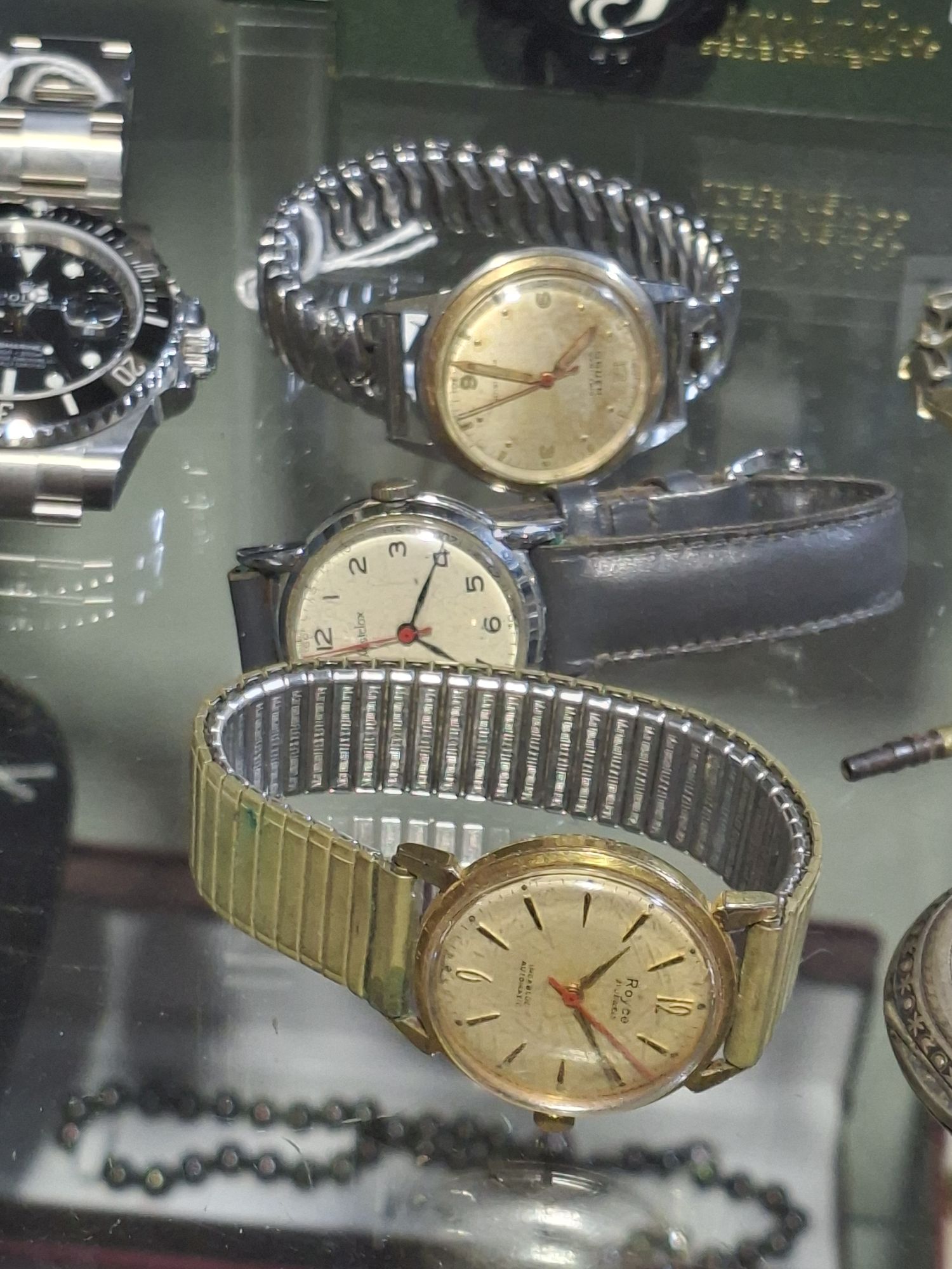 3 Gentleman'S Watches