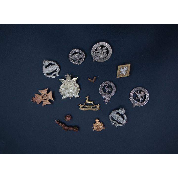 BADGES - MILITARY & MIXED