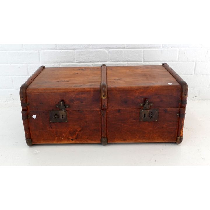 CABIN TRUNK