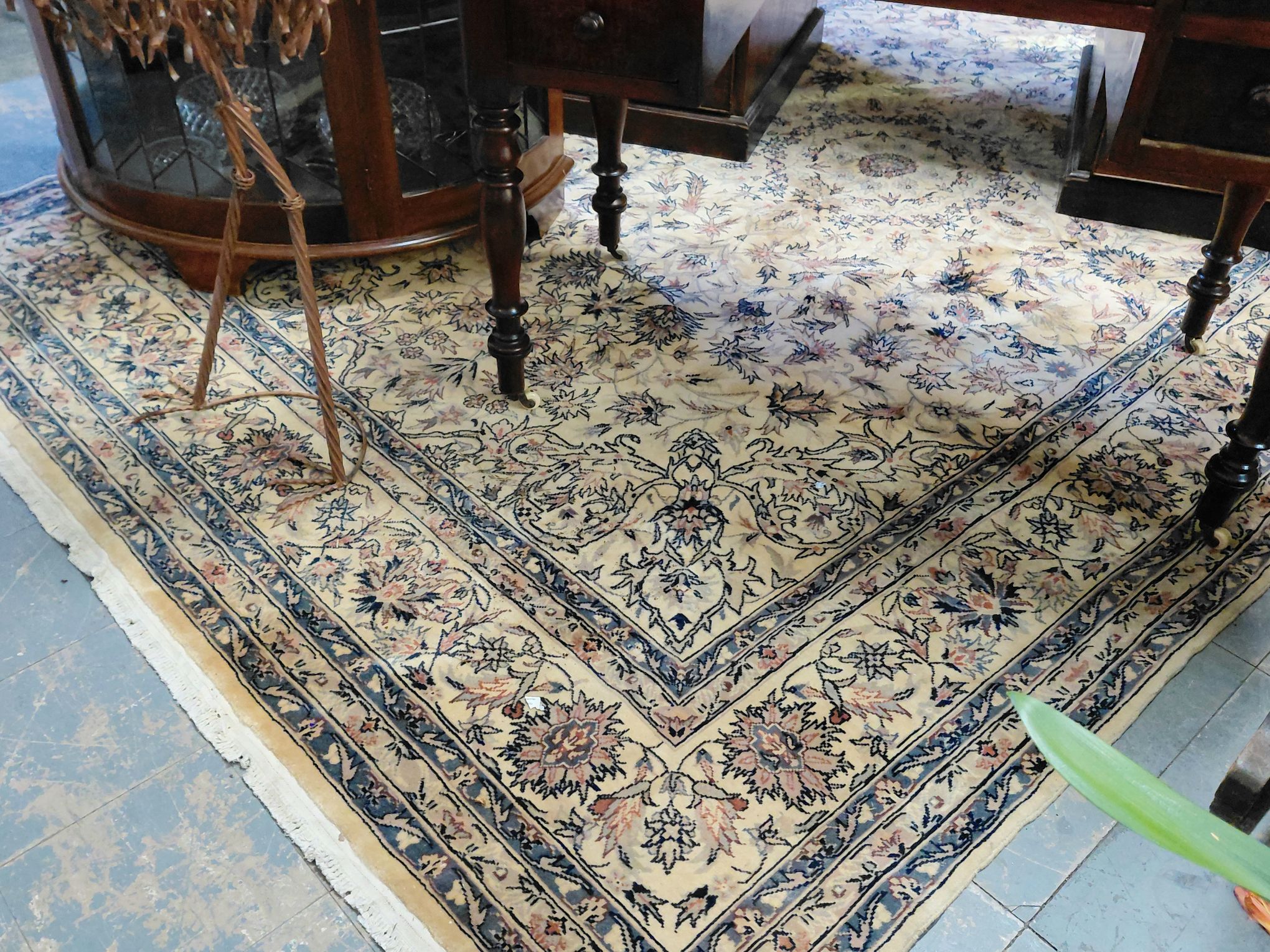 94 · PERSIAN KERMAN RUG