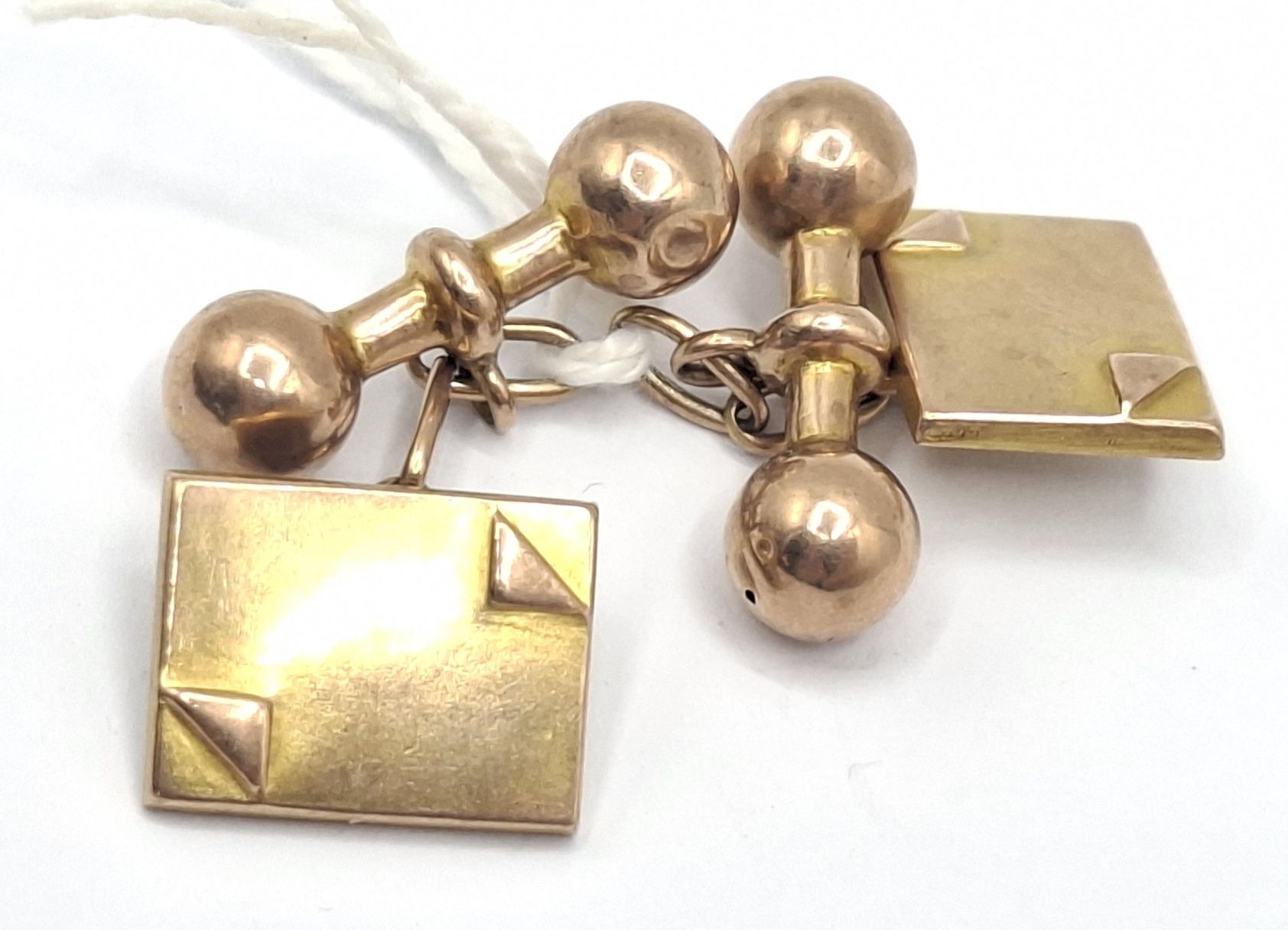 A Pair Of 9ct Gents Cufflinks