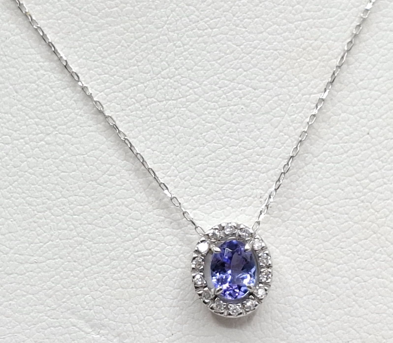 18ct Gold Tanzanite Diamond Necklace