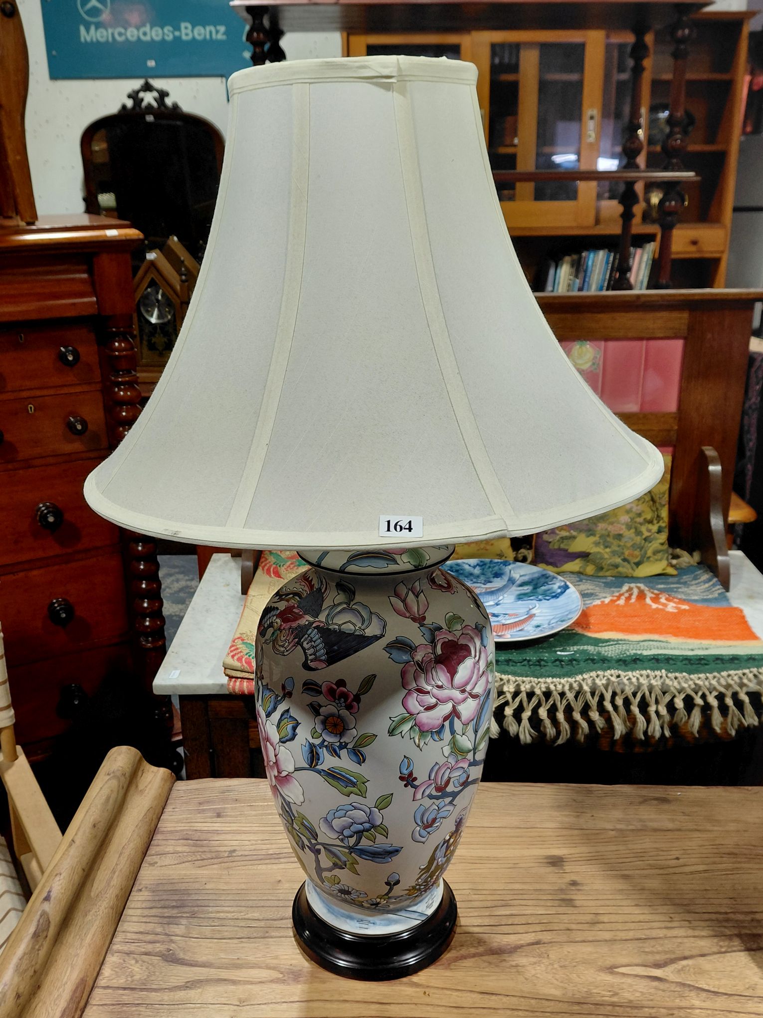164 · VALENTINO LAMP