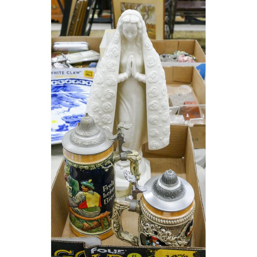 Box Hummel Figure and Steins