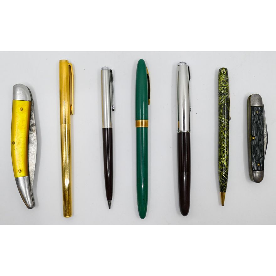 Box Fountain Pens and Pocket Knives