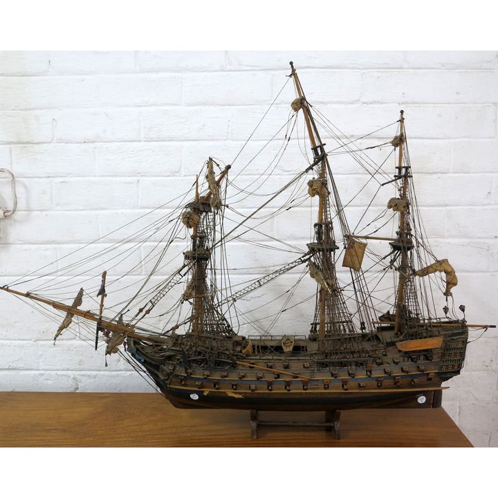 VINTAGE MODEL SHIP