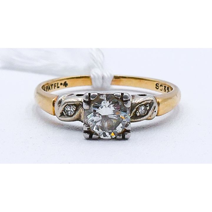 Ladies .6ct Diamond Engagement Ring Size 5 - 1.8 Grams