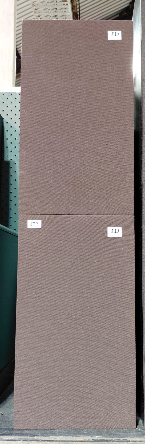 472 · TWO AUDIO SPEAKERS