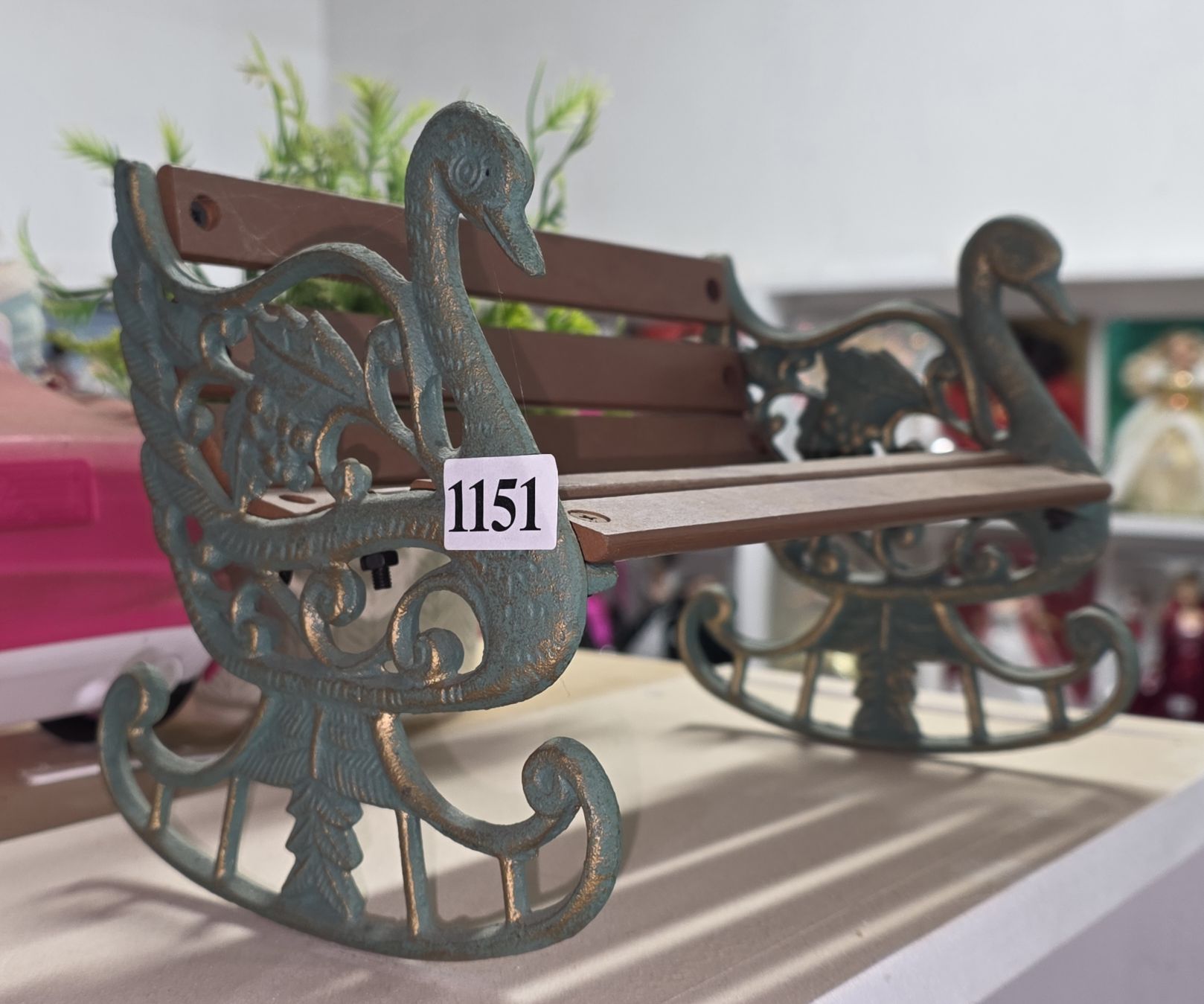 MINIATURE BENCH SEAT