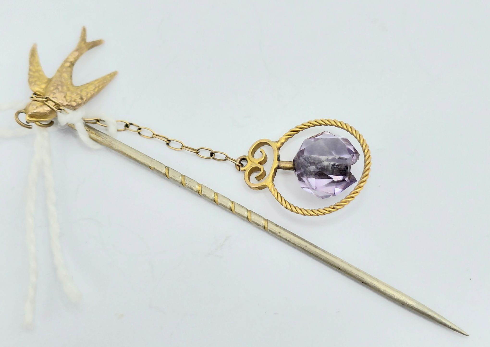 9ct Gold Pin