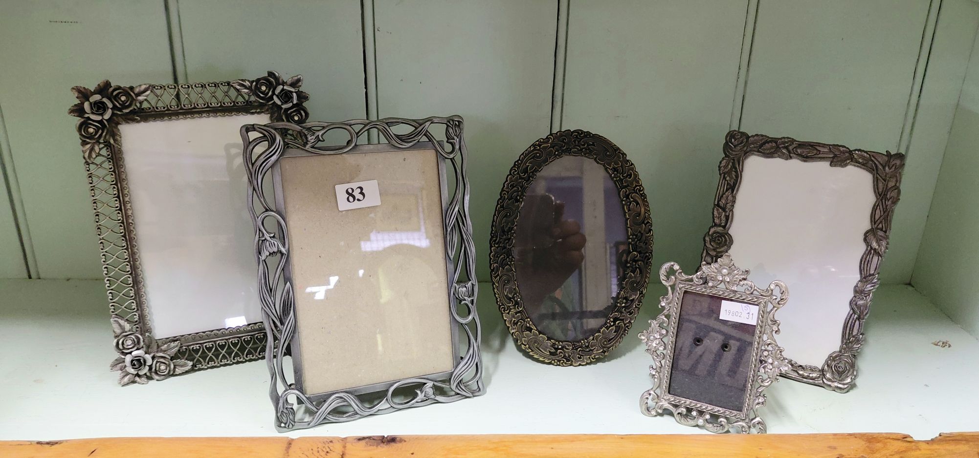 83 · DECORATIVE PICTURE FRAMES