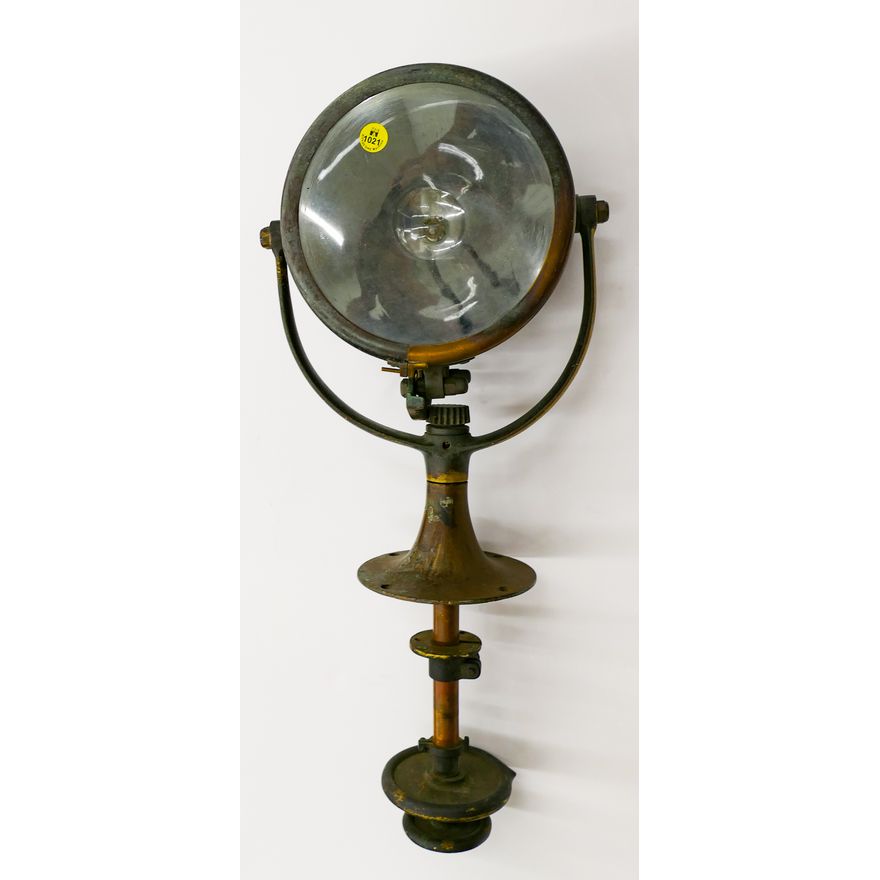 Antique Portable Light Co '' Half-Mile Ray'' Brass Searchlight